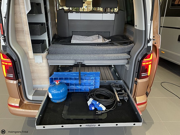 Volkswagen California 12 of 13