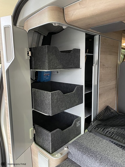 Volkswagen California 13 of 13