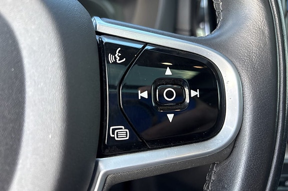 Volvo XC60 22 of 28