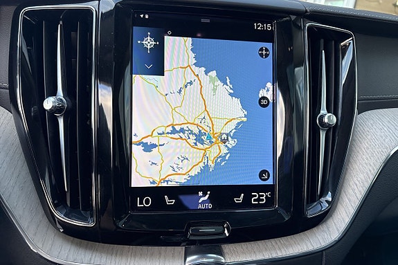 Volvo XC60 24 of 28