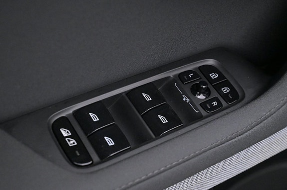 Polestar 2 9 of 27