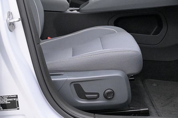 Polestar 2 13 of 27
