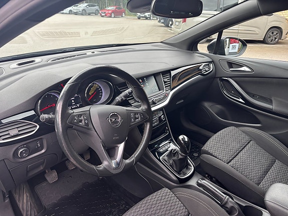Opel Astra 11 of 27