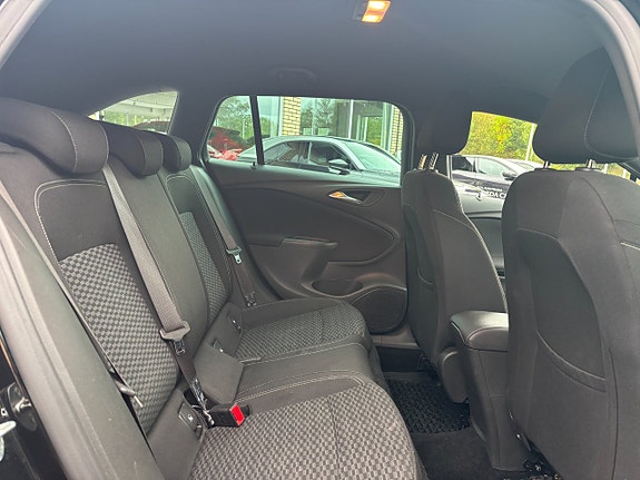 Opel Astra 22 of 27