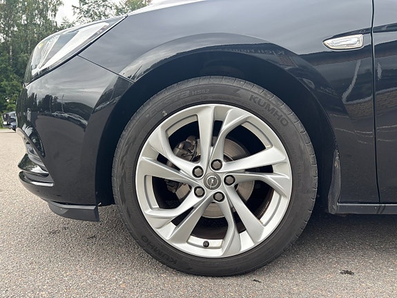 Opel Astra 9 of 27