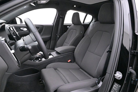 Volvo C40 9 of 27