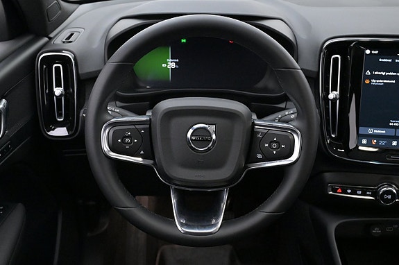 Volvo C40 7 of 27