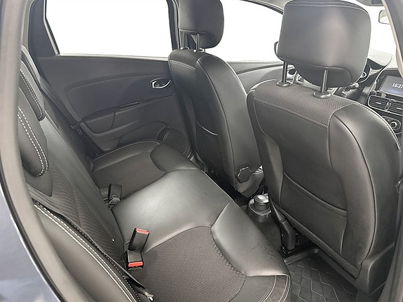 Renault Clio 13 of 16