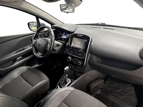 Renault Clio 12 of 16