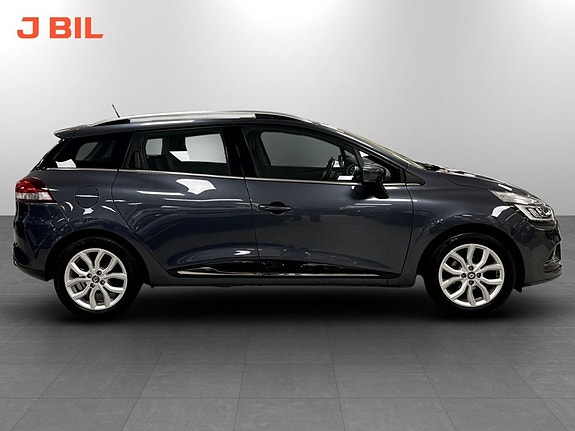 Renault Clio 14 of 16