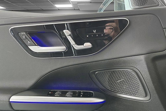 Mercedes-Benz C300 de 17 of 20
