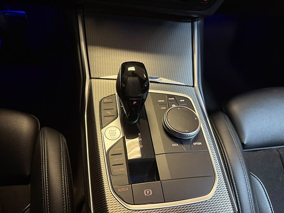 BMW 320d 12 of 25