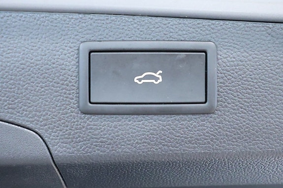 Volkswagen Passat 22 of 24