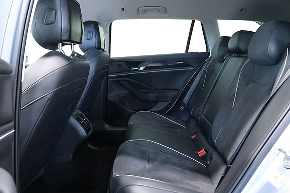 Volkswagen Passat 8 of 24