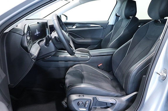Volkswagen Passat 6 of 24