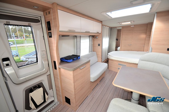 Knaus Sudwind 650 PXB 60 year 7 of 12
