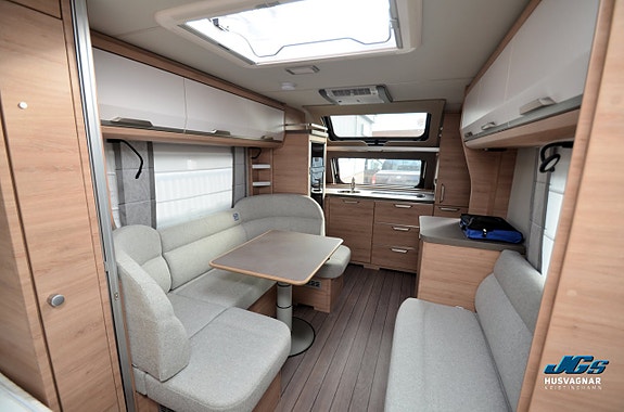 Knaus Sudwind 650 PXB 60 year 9 of 12