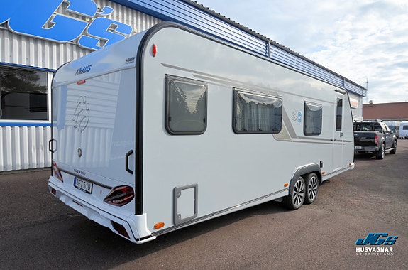 Knaus Sudwind 650 PXB 60 year 3 of 12