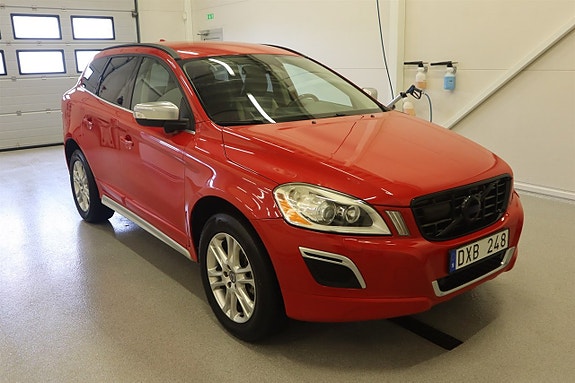 Volvo XC60 3 of 19