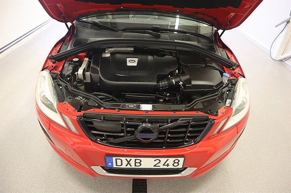 Volvo XC60 12 of 19