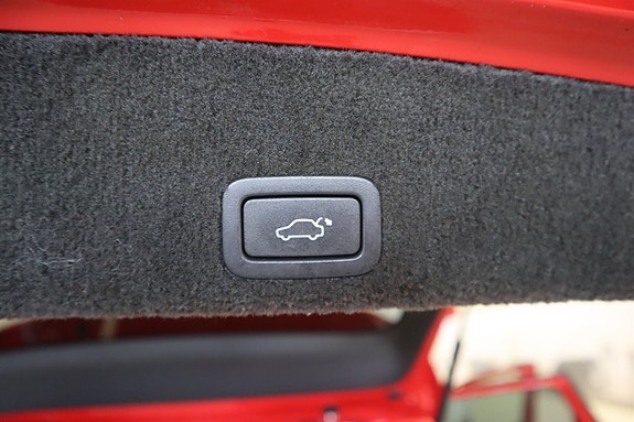 Volvo XC60 11 of 19
