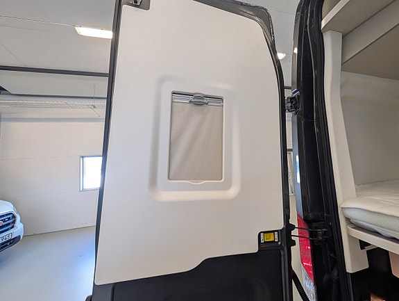 Ford Big Nugget by Westfalia / Automat / 185hk / perfekt för långa personer 12 of 20