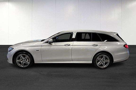 Mercedes-Benz E300 7 of 24