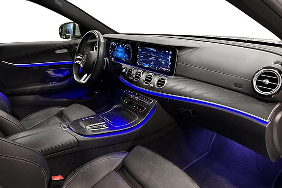 Mercedes-Benz E300 11 of 24