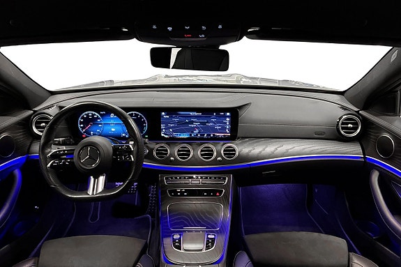 Mercedes-Benz E300 10 of 24
