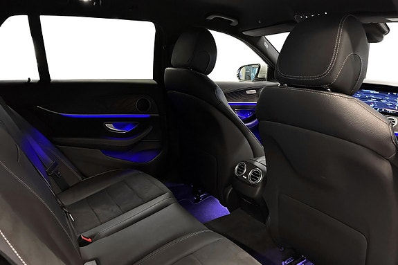 Mercedes-Benz E300 18 of 24