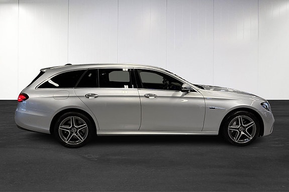 Mercedes-Benz E300 8 of 24
