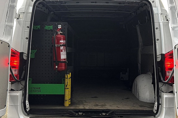 Mercedes-Benz Vito 119 13 of 28