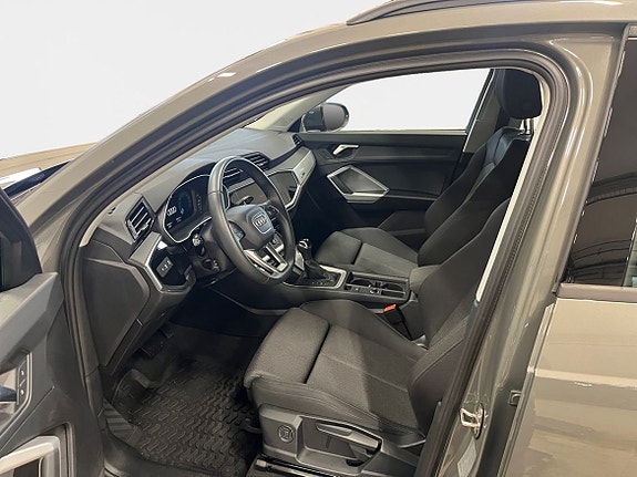 Audi Q3 9 of 15