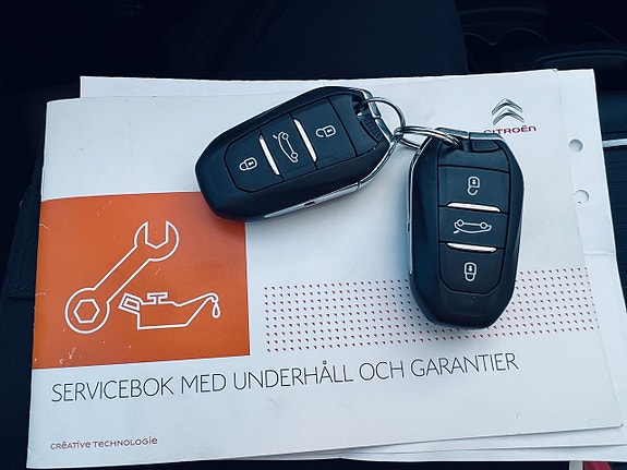 Citroen Grand C4 Picasso 27 of 27