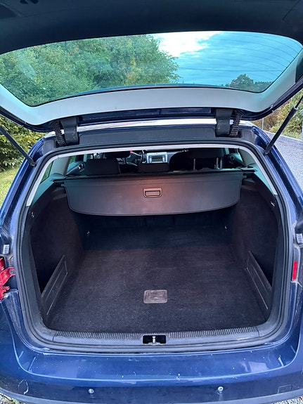 Volkswagen Passat 7 of 9