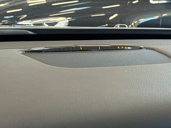 Mercedes-Benz CLS300 18 of 27