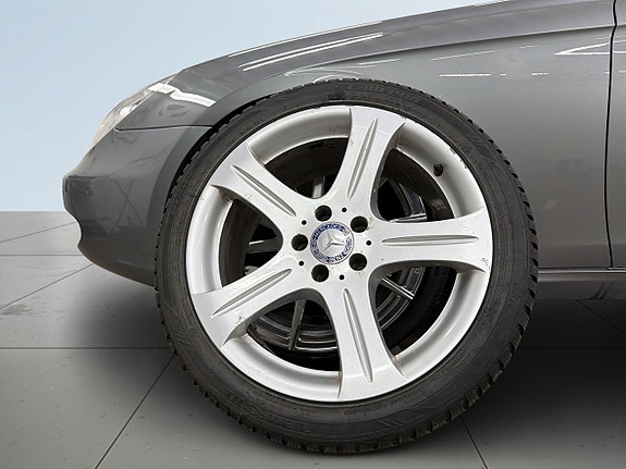 Mercedes-Benz CLS300 14 of 27