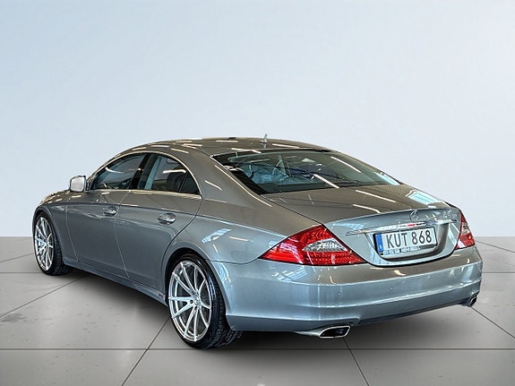 Mercedes-Benz CLS300 5 of 27