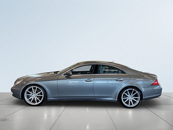 Mercedes-Benz CLS300 4 of 27