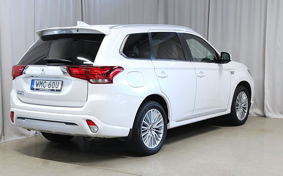 Mitsubishi Outlander 2 of 30