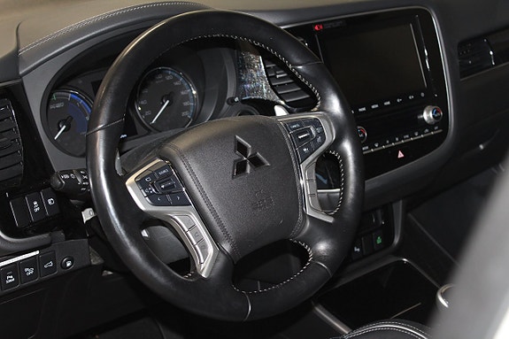 Mitsubishi Outlander 27 of 30