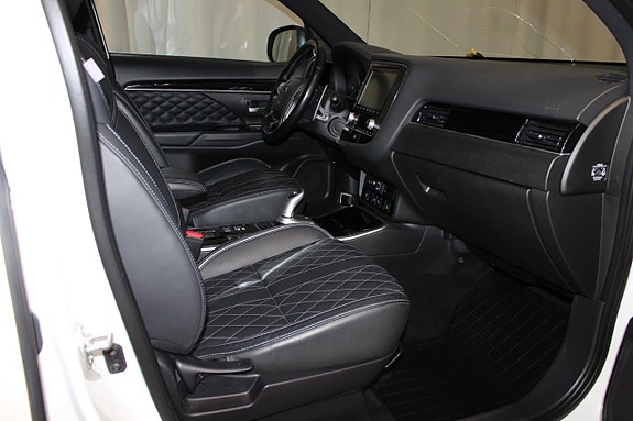 Mitsubishi Outlander 20 of 30