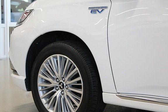 Mitsubishi Outlander 14 of 30
