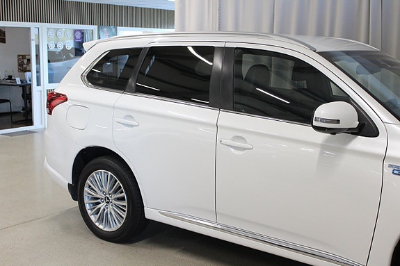 Mitsubishi Outlander 10 of 30