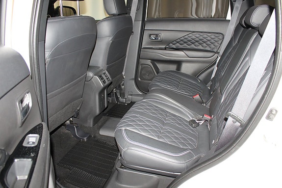 Mitsubishi Outlander 25 of 30