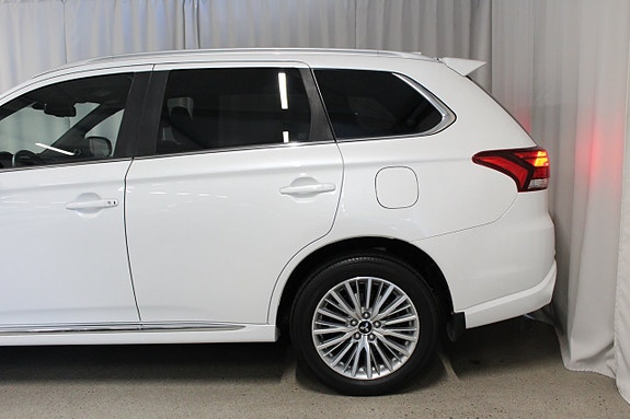 Mitsubishi Outlander 9 of 30