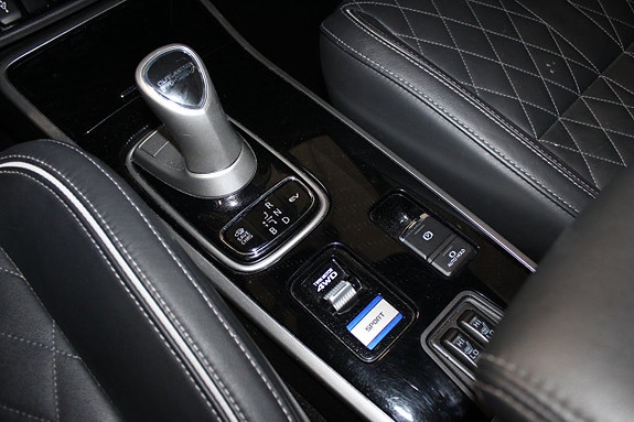 Mitsubishi Outlander 28 of 30