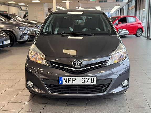 Toyota Yaris 7 of 22