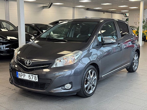 Toyota Yaris 6 of 22