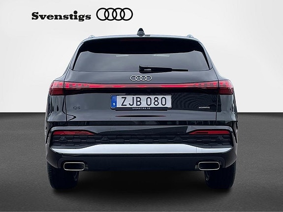 Audi Q5 4 of 15